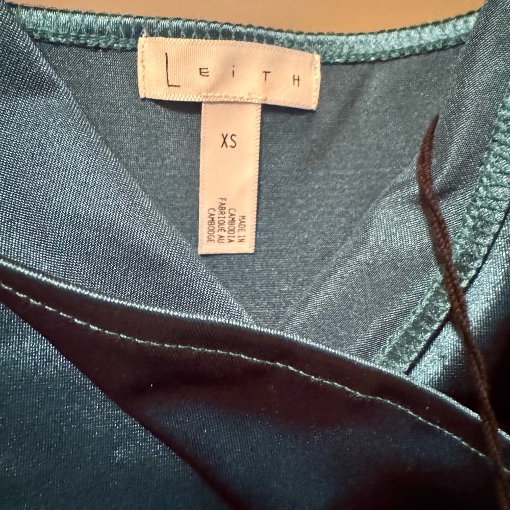 NET Leith Green Ruched Dress - Picture 3 of 5